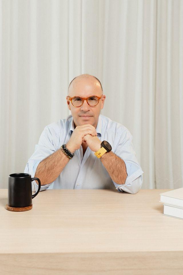 Dr. Andrés Daste Hernández
